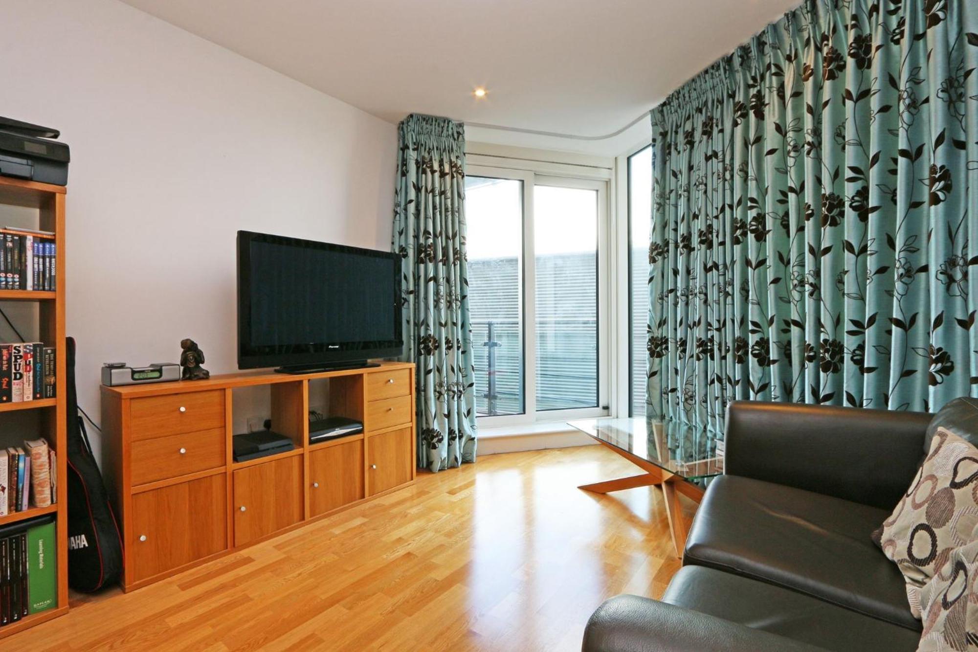 Riverside 1 Bed Apartment 伦敦 外观 照片